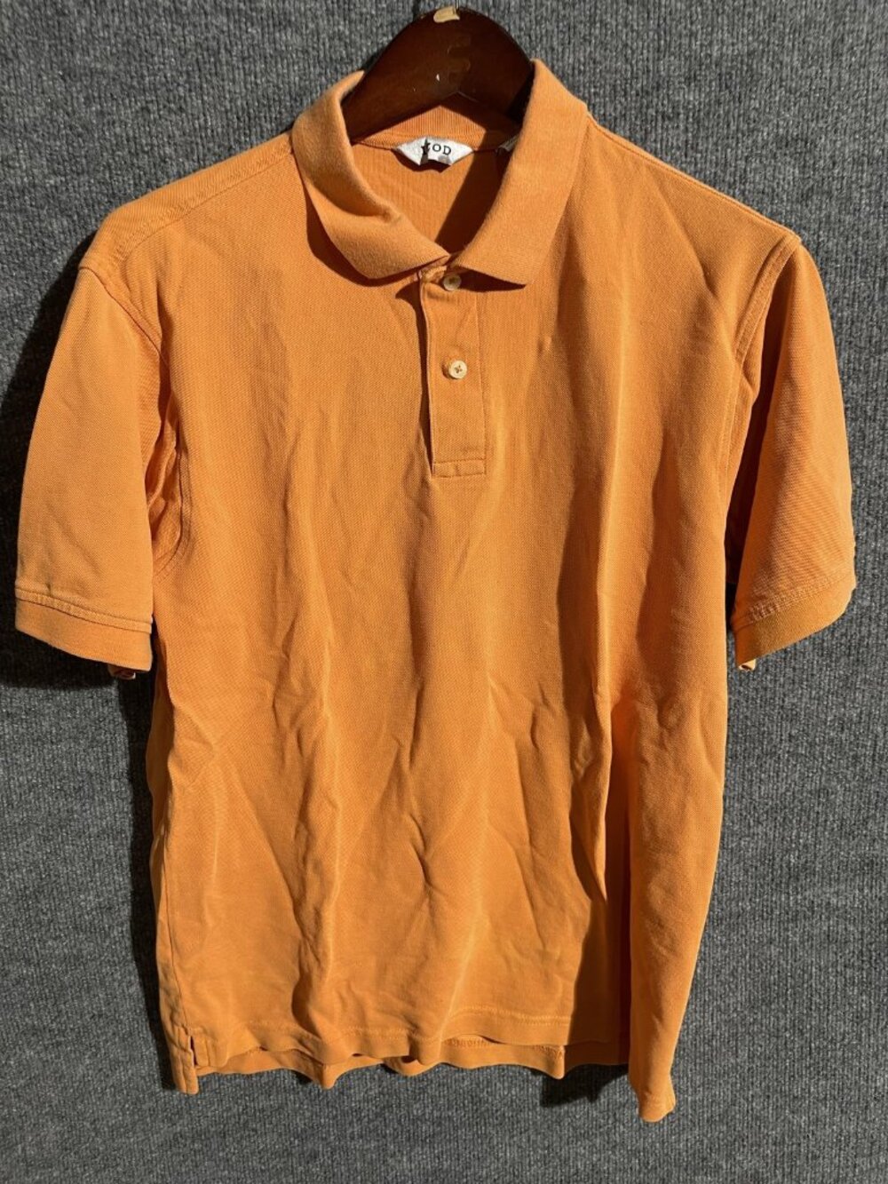 IZOD Polo Shirt Mens Medium Orange Pima Cotton Short Sleeve Classic Golf Casual